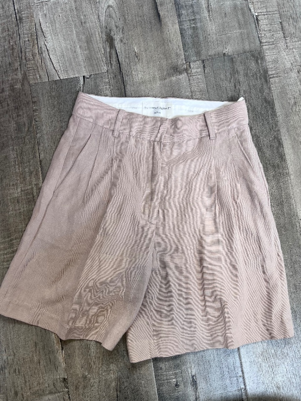 Aritzia effortless linen dress shorts size 4